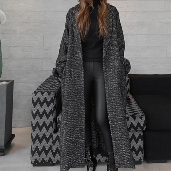 COMING SOON ⚠️🔜 LONG SLEEVE OVERSIZED WOVEN BLACK+ GREY  MELANGE COAT - Picture 4 of 4